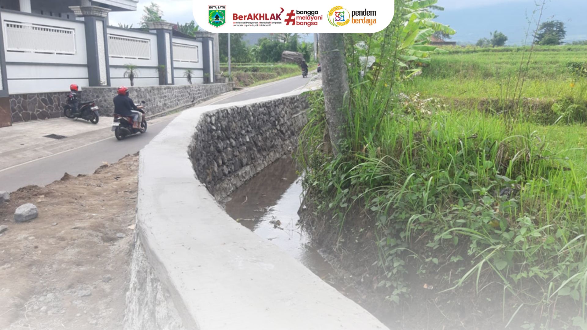 Foto Pembangunan 100%